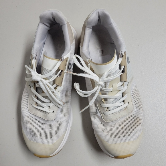 On Cloud Cloudrift White/ Sand Size 8.5. - Picture 1 of 15